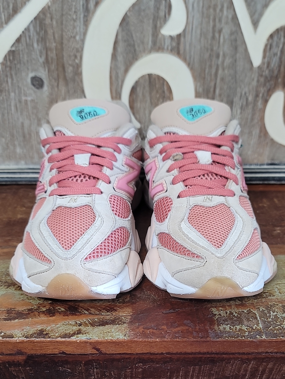 ๐ฅ Rare New Balance 9060 'Inside Voices' "Penny Cook Pink" Wmns 7 Good Conditon. - Picture 5 of 16